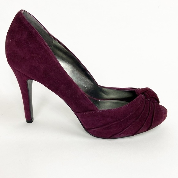 GUESS Leather Suede Wgnelana Gathered Knot Peep Toe Burgundy High Stiletto Heels - Picture 1 of 16